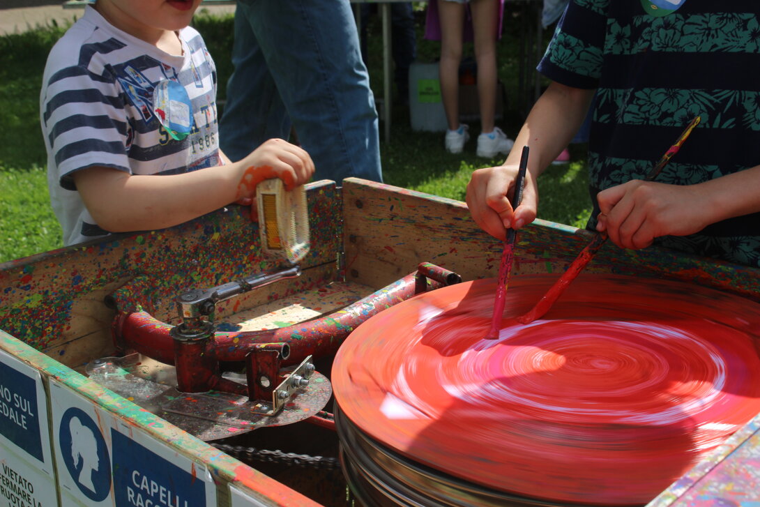 Laboratorio creativo bambini bicicletta, ludobus, biblioteca, scuola, animazione