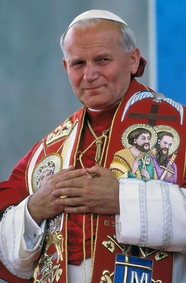 UN UOMO VENUTO DA MOLTO LONTANO UN UOMO VENUTO DA MOLTO LONTANO