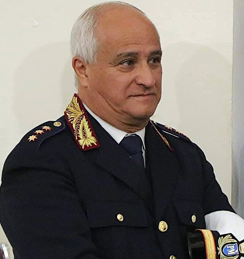 IN PENSIONE IL COMANDANTE DELLA POLIZIA MUNICIPALE GIOVANBATTISTA CESARIO
