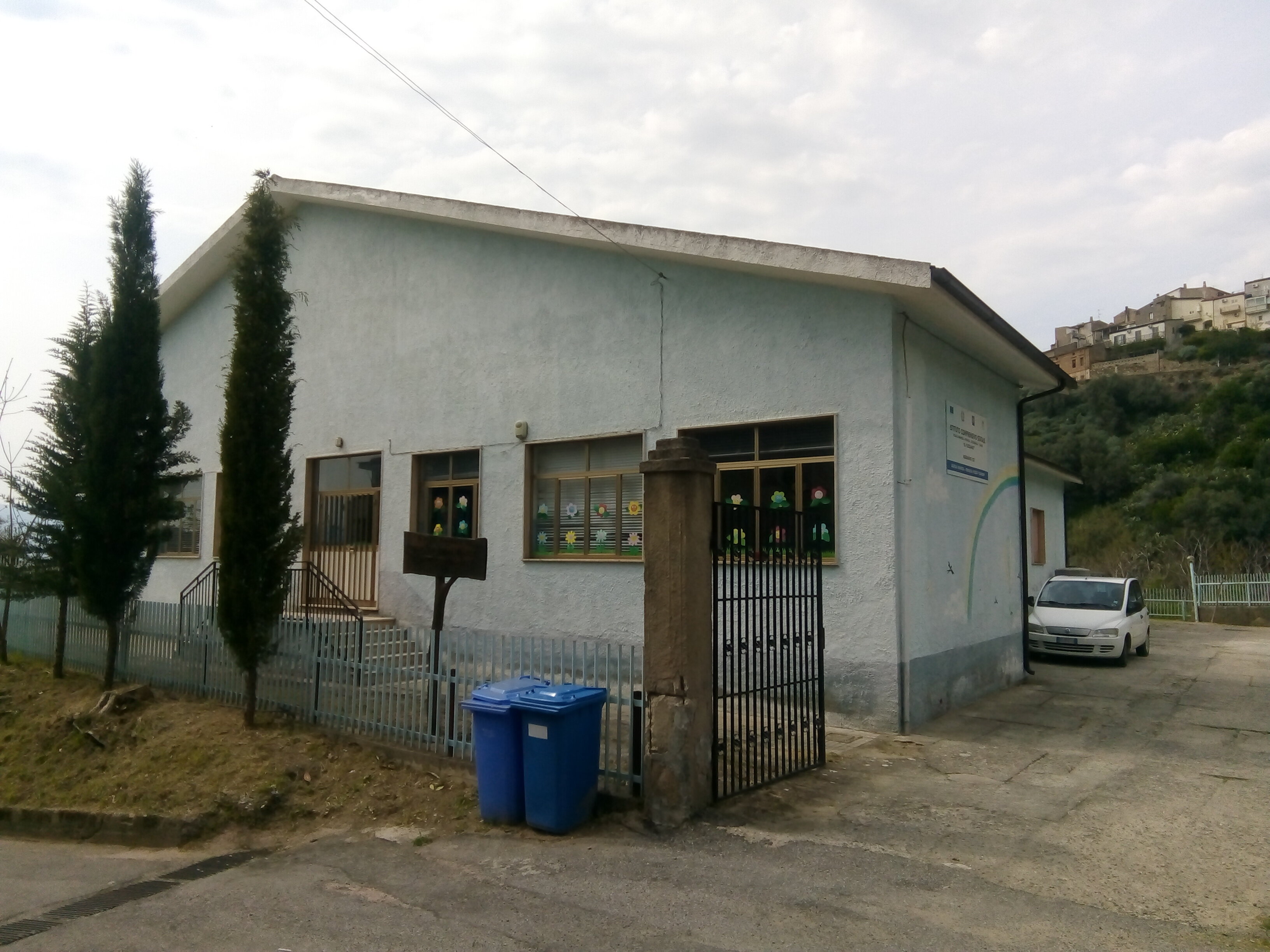 BISIGNANO: ISTITUITA LA SEZIONE PRIMAVERA PER BABINI RESIDENTI COMPRESI FRA I 24 ED I 36 MESI BISIGNANO: ISTITUITA LA SEZIONE PRIMAVERA PER BABINI RESIDENTI COMPRESI FRA I 24 ED I 36 MESI