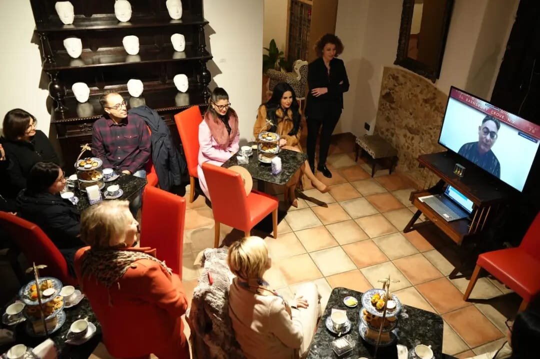 ACRI: TE’ NELL’ATELIER DELL’ARTE CULTURALE DI LUCIA PAESE ACRI: TE’ NELL’ATELIER DELL’ARTE CULTURALE DI LUCIA PAESE