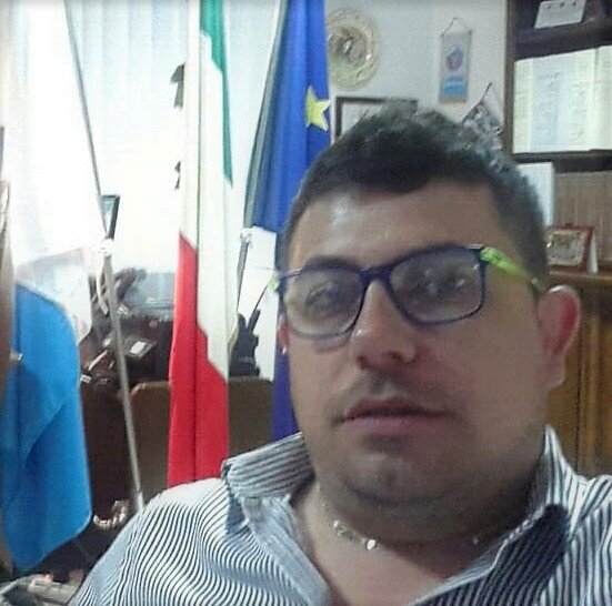 BISIGNANO: LUCANTONIO NICOLETTI SI DIMETTE DA CAPOGRUPPO DELLA MAGGIORANZA IN CONSIGLIO COMUNALE
