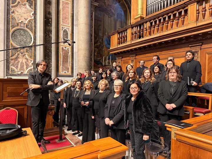 AL GIUBILEO DEI CORI A ROMA LA CORALE LUMEN ECCLESIAE DIRETTA DAL M° ANGELO D’AMBROSIO A ROMA AL GIUBILEO DEI CORI A ROMA LA CORALE LUMEN ECCLESIAE DIRETTA DAL M° ANGELO D’AMBROSIO A ROMA