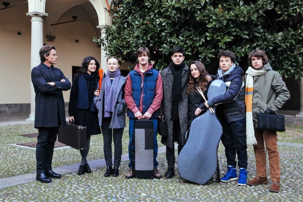 LA COMPAGNIA DEL CIGNO LA COMPAGNIA DEL CIGNO