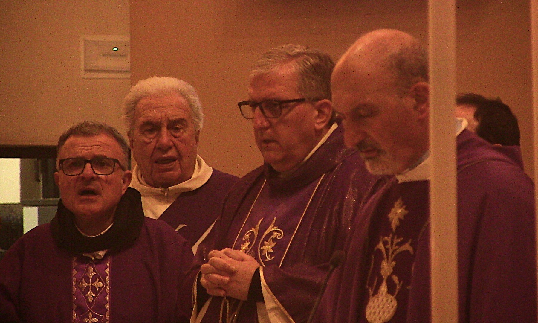 COSENZA: INGRESSO DEL NUOVO PARROCO, DON ALDO GIOVINCO, PARROCCHIA SACRO CUORE DI GESU&rsquo; &ndash; MADONNA DI LORETO