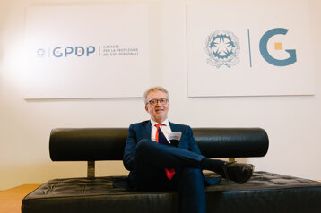 f4218ff5-935e-4db1-950c-cf3eb1487c52