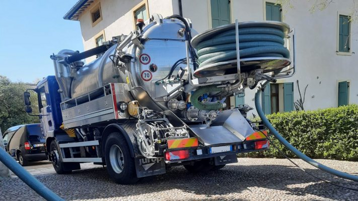 d35051ee-d1b7-4034-96d2-fc3652bc83c6