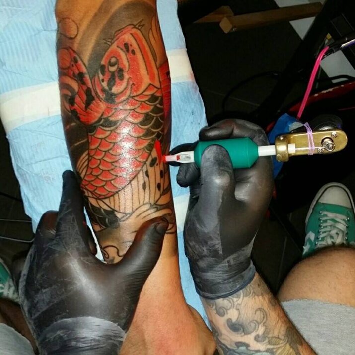 a940bd66-828e-4ef8-8975-eeff7bf5f19f