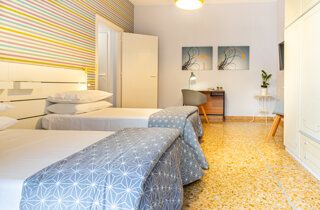 claudia%20roma_-21.jpeg claudia%20roma_-21.jpeg