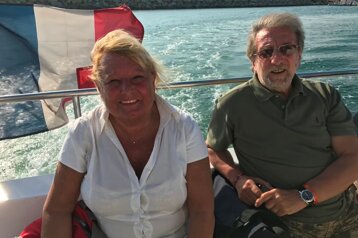 6dbdc0f7-0b76-449e-bc49-f9f20bbe2e98