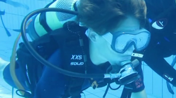 e635b59c-3212-4a0c-abaf-b51a0d524ae2