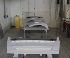 forno%20con%20auto%20carrozzeria%20bandiera.jpeg