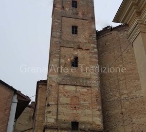Lo slanciato campanile
