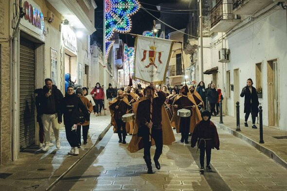 9f07b821-372e-4766-a8b3-a94b7471e7a2