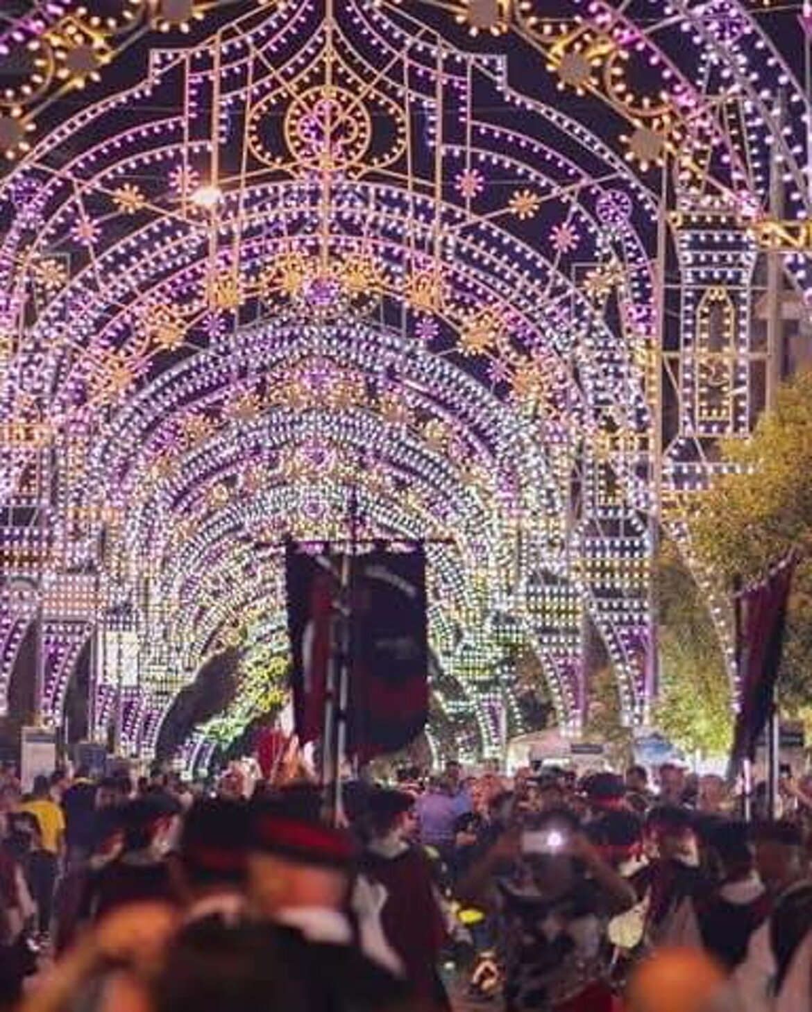 In corteo per i solenni festeggiamenti di San Bernaldino