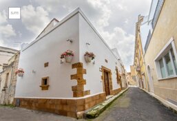 9e196f18-12eb-4433-b7de-7d7d53e25d56