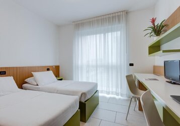 f225606d-bdd3-4643-a1f0-40505efc7228