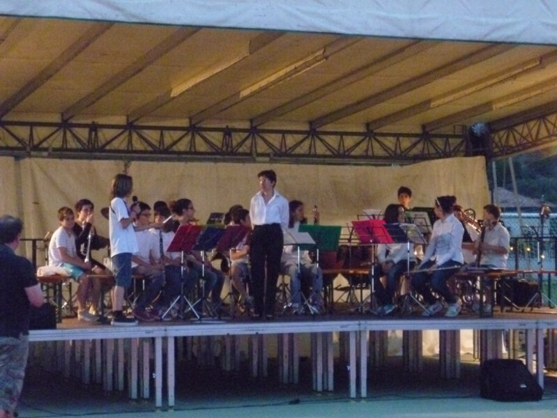 BANDA SOCIALE DI DRO E CENIGA CON ňA PARTECIAPZIONBE DELLE MAJORETTES BANDA SOCIALE DI DRO E CENIGA CON ňA PARTECIAPZIONBE DELLE MAJORETTES