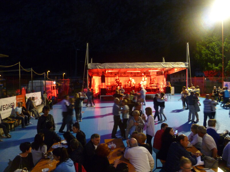 SERATA DANZANTE CON L'ORCHESTRA 