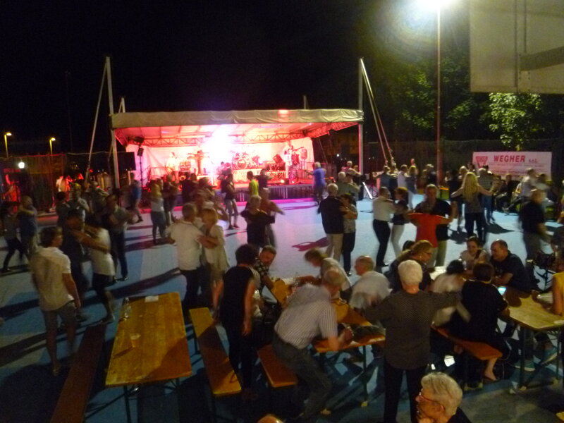 SERATE DANZANTI CON L'ORCHESTRA 