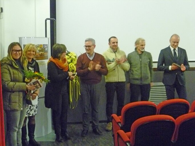 52468025-96b5-401d-95a1-c19476fbfcb5