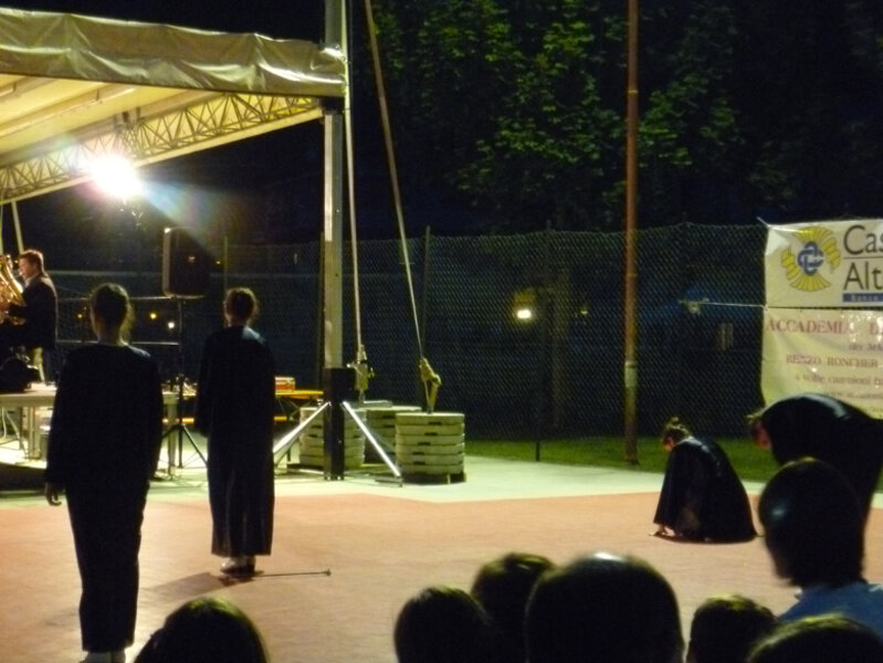 BANDA SOCIALE DI DRO E CENIGA CON �A PARTECIAPZIONBE DELLE MAJORETTES