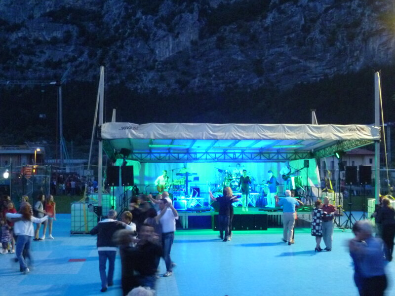 SERATA DANZANTE CON L'ORCHESTRA 