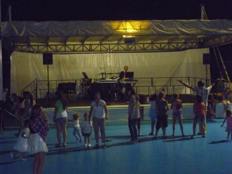 SAGRA S.ANTONIO DA PADOVA 2015 - DRO - INSIEME SI BALLA CON RENZO R.