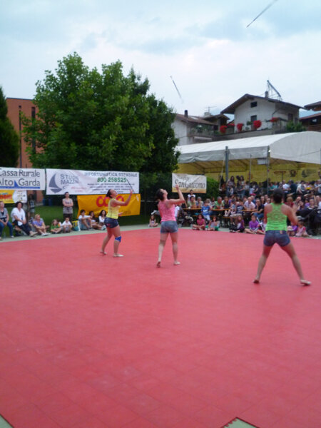 SAGRA S.ANTONIO 2013 - ESIBIZIONE TWIRLING ALTO GARDA
