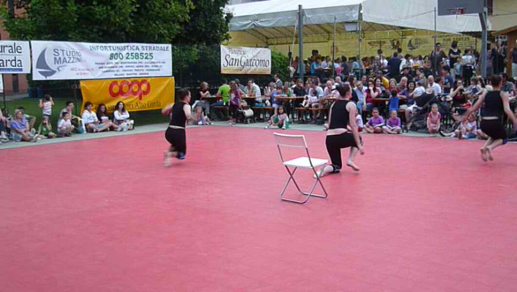 SAGRA S.ANTONIO 2013 - ESIBIZIONE TWIRLING ALTO GARDA