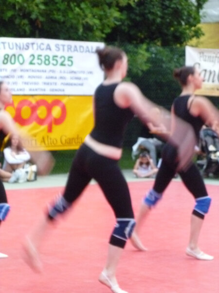 SAGRA S.ANTONIO 2013 - ESIBIZIONE TWIRLING ALTO GARDA