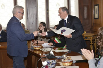 6ef942f7-bb54-4091-9a30-b41fc9792637