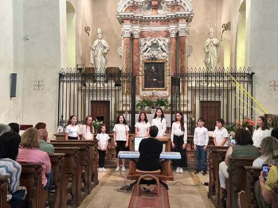 f219fdc2-9af4-42ad-a75f-ef3d0330f366 f219fdc2-9af4-42ad-a75f-ef3d0330f366