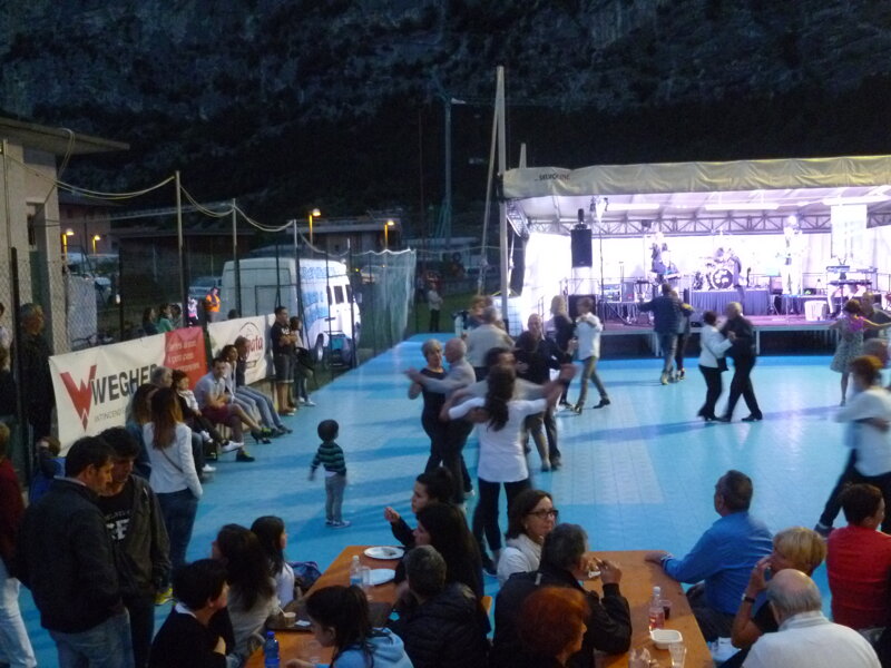 SERATA DANZANTE CON L'ORCHESTRA 