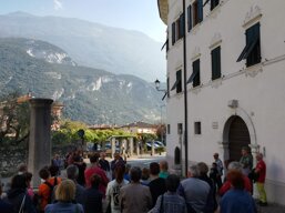 cf1e03c2-8789-475e-86e8-95230a509f75