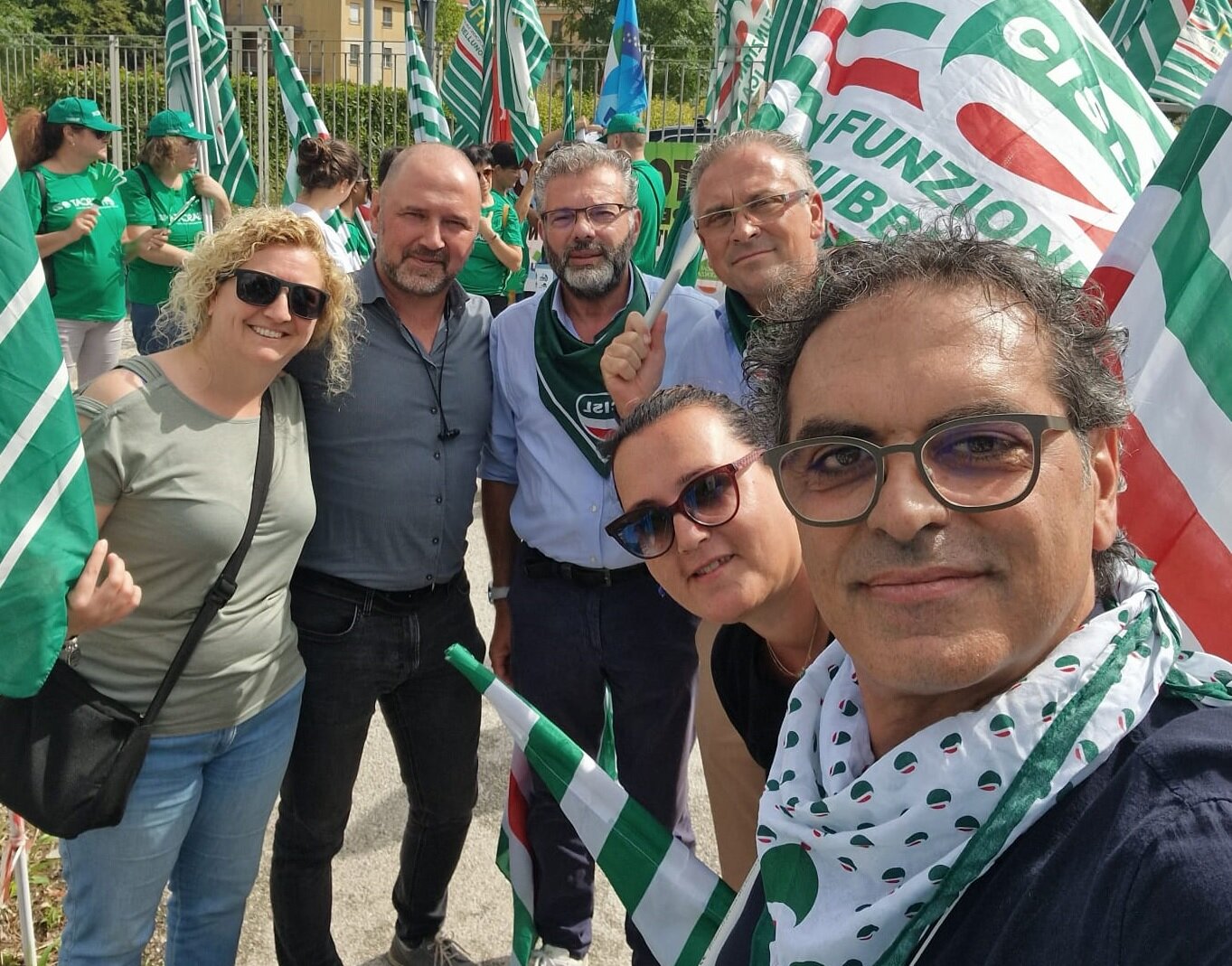 e01f9b96-34df-4733-83ce-13e7ddae05d8.jpg e01f9b96-34df-4733-83ce-13e7ddae05d8.jpg