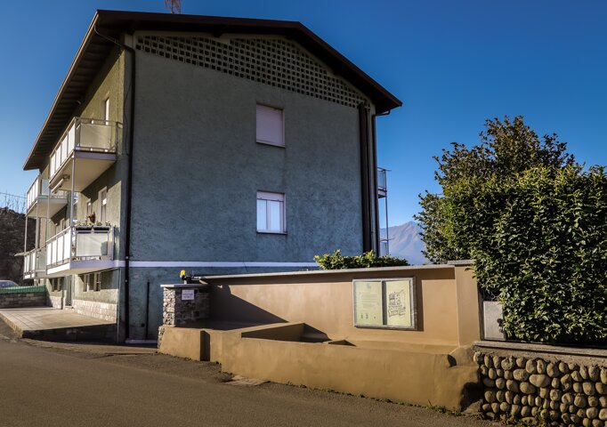 8d799270-887f-4486-8b52-c78d3f2ac16f