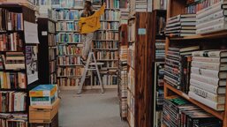 bookstore_image-4
