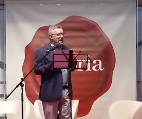 a22f9571-ebc4-4f92-b2e6-1e3fa70a26a7