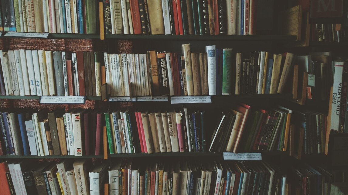 pexels-bookcases-1869616_1920.jpeg pexels-bookcases-1869616_1920.jpeg
