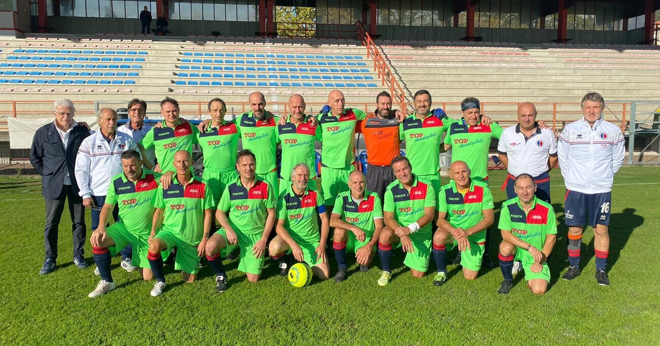 81d9b7cb-e20b-4917-8910-a444a0270688 81d9b7cb-e20b-4917-8910-a444a0270688