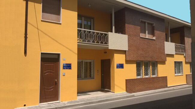 f4897cb2-86fc-4307-bb89-00d078f2918e