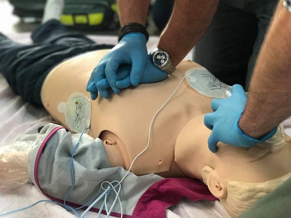 BLS Basic Life Support COVID 19 Suporti Baze per Jeten COVID 19