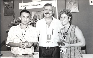 b733de1e-1913-4c1e-ab7d-80a3b82a18cf b733de1e-1913-4c1e-ab7d-80a3b82a18cf