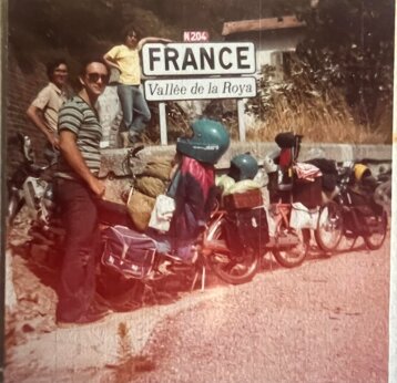 a96039ba-a900-41d2-afa9-a7d6e8f45601 a96039ba-a900-41d2-afa9-a7d6e8f45601