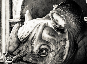 perseus%20cuts%20off%20medusa's%20head_cr.jpeg