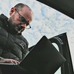 e1d29798-bf76-4544-bc47-1ba3e99161f6