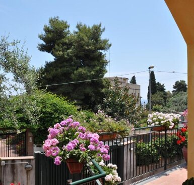 526669675.jpeg 526669675.jpeg