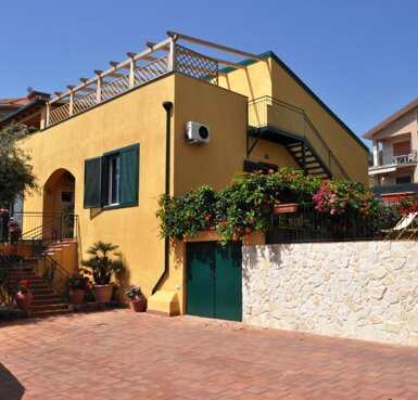 680237270.jpeg 680237270.jpeg