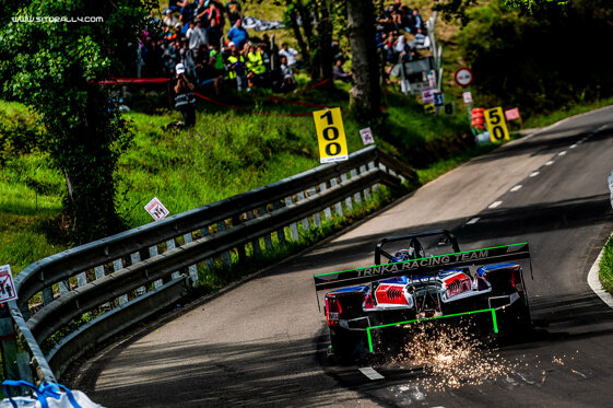 b8b59ba0-2a7a-4835-b122-4b2facb77640